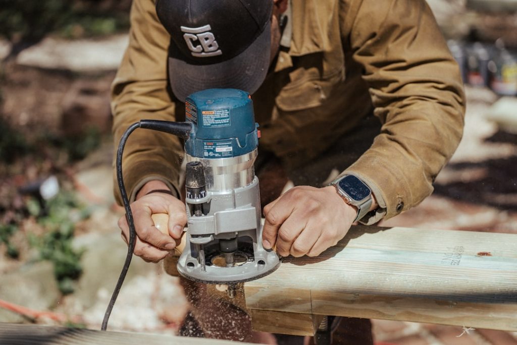 Mastering Woodworking Routers